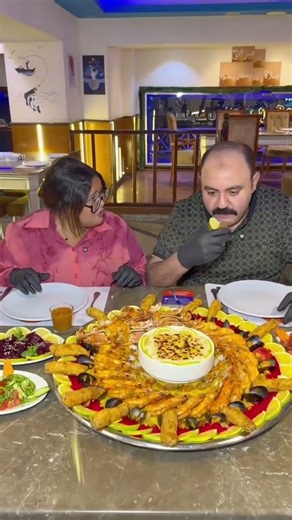 One kilo of shrimp for one pound #explore #food #shortvideo #restaurants