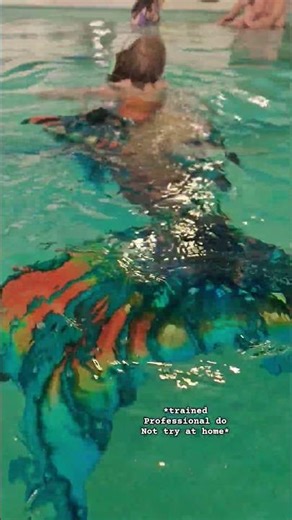 Mermaid Family #mermaid #pool #swimming #canada #fallintoshorts #cute #love