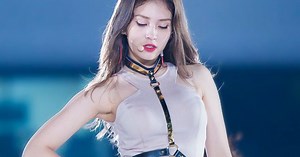 A K-Pop Idol Once Confessed That It's "Fun" Touching I.O.I's Somi's Body On National TV