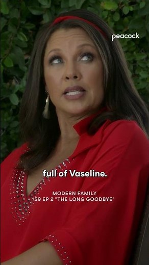 Haley meets her future self #ModernFamily #HaleyDunphy #VanessaWilliams #Shorts