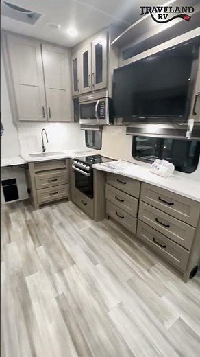 2023 Grand Design Reflection 260RD Fifth Wheel Walkthrough Tour from Traveland RV