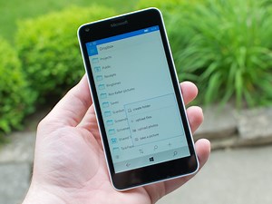 Dropbox for Windows 10 adds video casting, notification comments and more