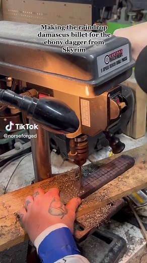Forging a Raindrop Damascus Blade for Skyrim Ebony Dagger