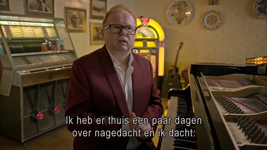 Songwriter Mike Batt tells the story behind the song 'Bright eyes', which was used in the film Waterschapsheuvel (Watership Down) and sung by Art Garfunkel. | Remember The 70s And 80s