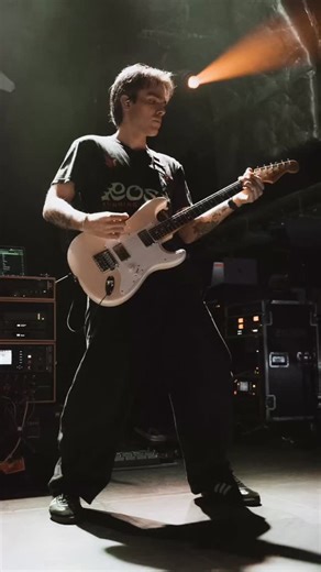 Bloom at the O2 Academy Islington | November 2025 . . . . . . . . #bloom #o2academyislington #livemusic #concert #londonphotographer #livemusicphotographylondon #concertphotographer #livemusicphotography #livemusicphotographer | A Special Time - Impressions & Experiences