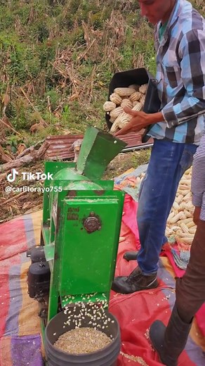 Manual Corn Grinder Operation Explained