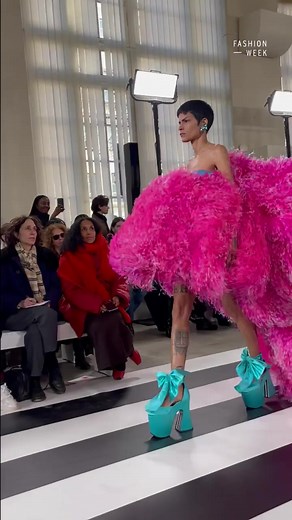 10M views · 68K reactions | #HarrisReed debuted his first collection for #NinaRicci today and it is incredible. Having model #PreciousLee open the runway in a tulle ballgown whilst other models went down in equally extravagant looks shows clearly where the brand is heading with @harris_reed at the helm. | Fashion Week | Facebook