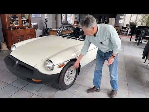 1976 MG MGB - walk around