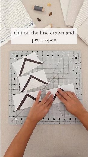 Quick and Easy Flying Geese! #howto #quilting #new #easy #shorts