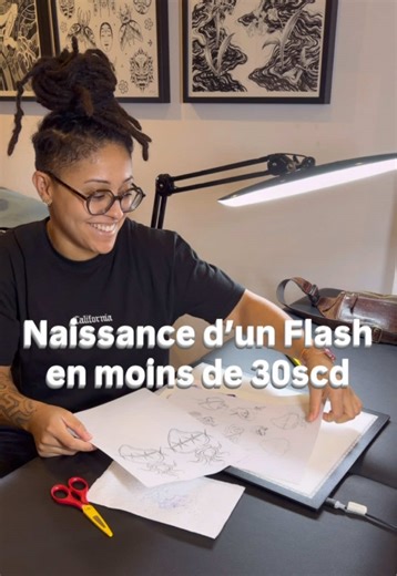 Comment créer un flash en moins de 30scd !? J’adore réaliser ce genre de vidéo qui montre le process de création sur papier. N’hésites pas à me dire ce qui t’intrigue le plus dans le process, je me ferais un plaisir de l’expliquer 😁 Alors, une version ASMR ça te dit ? 🎙️📣 : tu penses que je met combien de temps, en réalité, à le créer ? —— Réservation de Flash ou discussion projet >> DM & Mails 📨