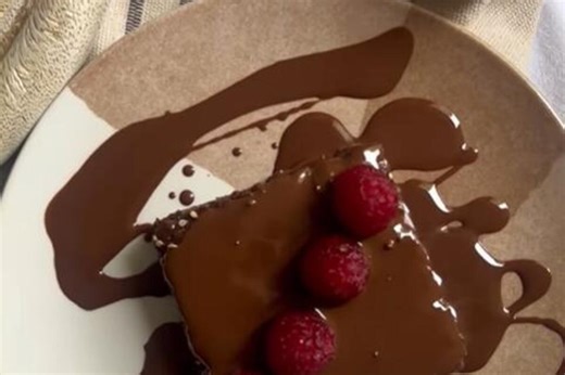 Ovaj zdrav kolač možete da jedete kad god i koliko želite: Sprema se za manje od pola sata a trebaju vam samo 3 sastojka