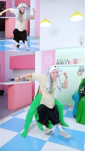Magic trick: Transforming into a dwarf! 😂 🪄 🕺 #waitaminute #viral #shorts