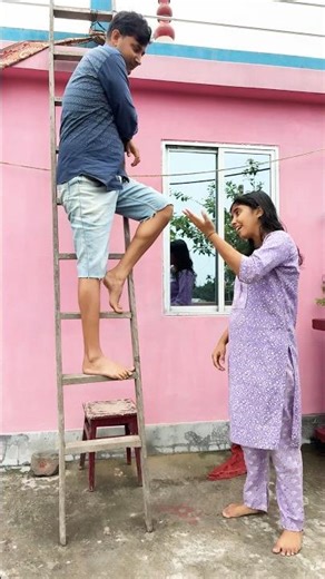 Duggu niche ajao papa gussa karenge 😁😜🤣 #funny #indianlaughs #comedy #laugher #crazycomedy #viral