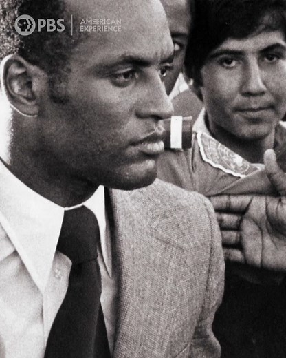 A portrait of an exceptional athlete and humanitarian whose passion and grace made him a legend. Watch ROBERTO CLEMENTE → pbs.org/wgbh/americanexperience/films/roberto-clemente | American Experience | PBS