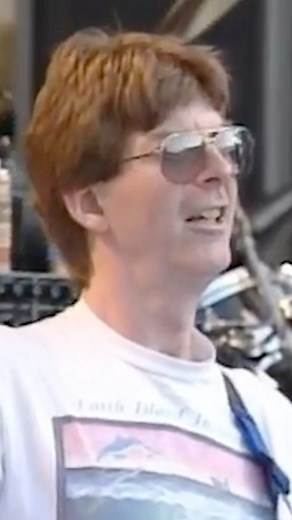 No we can’t relate no 🗣️ Watch the Dead’s full performance of “Far From Me,” filmed at Sullivan Stadium in Foxboro, MA on 07/14/90, on the Grateful Dead YouTube channel. | Grateful Dead