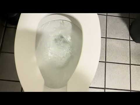 [564] Older Universal Rundle Atlas toilet