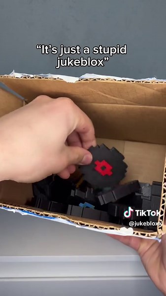No it’s not 💔 #jukebox #minecraft #christmasgift