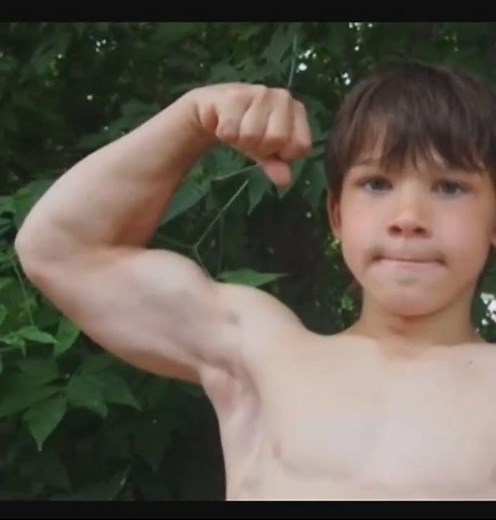 Child bodybuilder andrey moroz #muscles #abs #bodybuilding