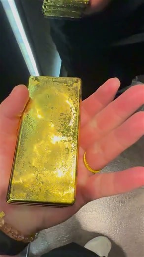 Real gold, real glow.#raw #gold #viralshorts #shorts #jewelry