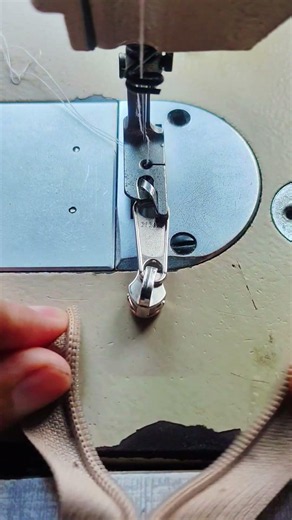 tricks to insert the zipper head easily #trick