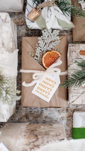 Here's a beautiful way to upcycle all the packing paper for gift wrapping! You can find the free printable gift tags on my blog. Let me know if you'll try this! #thediymommy #upcycling #giftwrapping #giftwrappinghacks #holidayhacks | Cozy DIY Home
