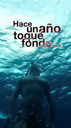 Aleks Sanchez ➕ on Instagram: "No tengo tiempo para entrenar = No tengo tiempo para ser eficiente Hace un año aprendí esta lección por las malas. Pensaba que saltarme el gimnasio o comer cualquier cosa me “ahorraba tiempo” para trabajar más. La realidad es que me hacía trabajar peor. Por eso, en el 1337 ICON EGYPT quise que nos acompañara @pablo.svg Y la conclusión fue clara: Tu salud no es un “premio” que te das cuando tienes éxito. Es el combustible para llegar a él."