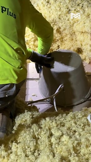 300K views · 633 reactions | How to Seal Can Lights #CanLightSealing #DIYHomeProjects #HomeImprovementTips #DoItYourself | MR Post Frame | Facebook