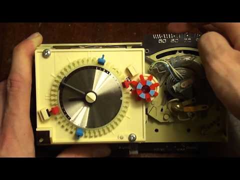 Honeywell Chronotherm T8082- 12V-30V W/ Single Mercury Switch-Thermostat