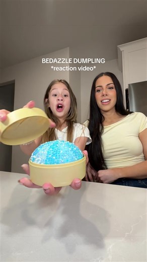 BEDAZZLE DUMPLING REACTION VIDEO ✨🫶🏼🫢🫧 #fy #reactionvideo #unboxing #diy
