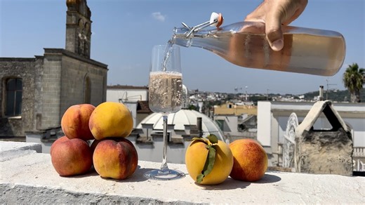 Homemade Peach Wine Before Peach Jam - How to Make Wine From Peach