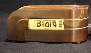 Discover Fascinating Stories behind Vintage Objects