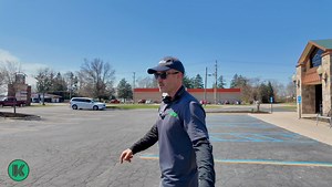 How Much Should Landscapers Charge To Install Mulch in 2024? | Keith Kalfas