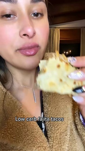 Easy Chicken Tacos #ketotacos #keto #chickentacos #ketodiet #ketorecipes #ketoforbeginners #lowcarblove #Cooking #Recipe #tasty #delicious #Reels #Viral #NewYear | Lowcarblove Cooking