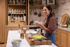 637K views · 28K reactions | Season 2 of Magnolia Table starts today on discovery+! The French Toast on this episode is hands down one of my favorite things on the menu at our restaurant. I can't wait for you to try it yourself! New episodes drop every Friday on Magnolia Network! | Joanna Gaines | Facebook