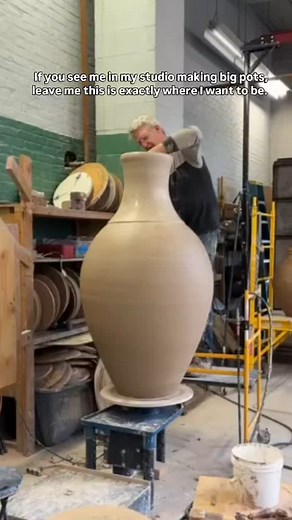 My happy place? 🤔 It's right here in my Vermont studio! You'll find me throwing big, beautiful pots and sharing with the community. Happy Friday! 🤎✨ #vermont #monumentalart #pottery #clay #bigpots #craft #stephenprocterstudios #whereiwanttobe | Stephen Procter Studios