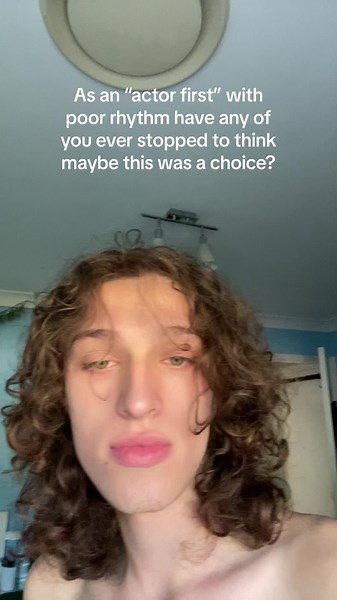 Cheeky Retail Assistant: Legally Blonde & Courtney Take Your Break