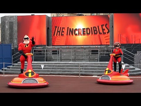 Mr. Incredible & Elastigirl Appear at Walt Disney Studios, Disneyland Paris - The Incredibles, Pixar