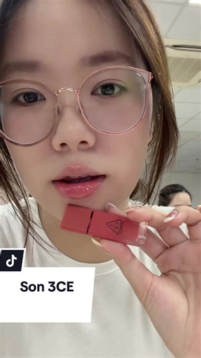 Son 3CE: Cách chọn và đánh son 3CE đẹp nhất