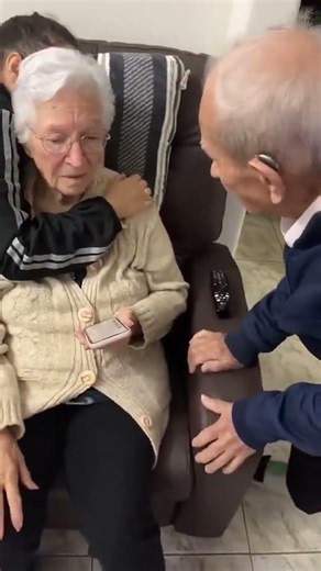 Grandpa and his affection for his wife🥰