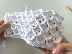 How To Crochet An Easy Stitch With Written Pattern - Sirin's Crochet