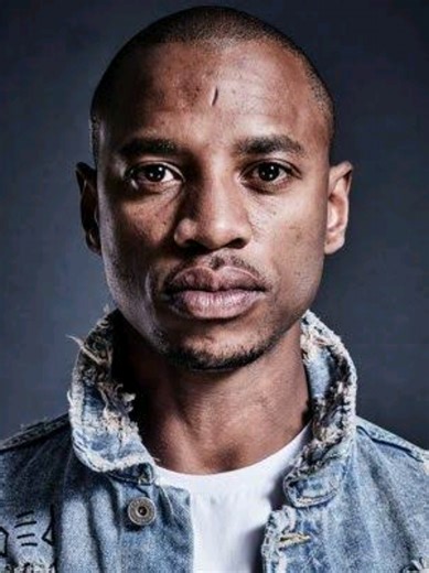 The House Kitchen Problem child ten83 on Da Capo's Greatness and finding Tribal house @The Phoneless DJ @Da Capo video credit : @WAX TV 🇿🇦