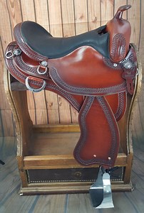 Ultimate TW Saddlery Reining Saddle – Lightweight, Adjustable, Performance-Driven