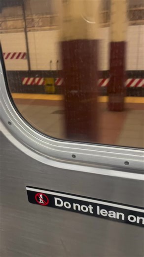 #trainsnyc #brooklyn #nyctrains #trainriding