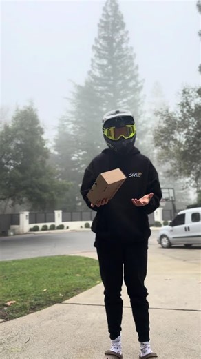 Plz don’t talk about those socks 😭