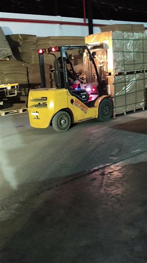 Unbelievable Skills Forklift Double Pallet Solar Loading🚜🚧| Heavy Double Loading Magic Truck⚡#shorts