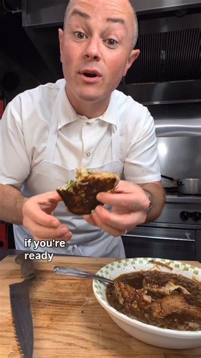 180K views · 17K reactions | let's make French onion soup #soup #soupseason 2 tbsp butter 4 onions, thin sliced water as needed 3-4 sprigs thyme 4-6 garlic cloves, minced 2-3 tbsp balsamic 1 cup wine or brandy 2 qts beef stock your favorite grilled cheese! | Bob Morano | Facebook