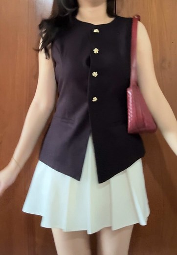 a must have vest top! #vesttop #outfitideas