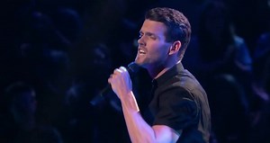 The Voice 2016 Battle - Dave Moisan vs. Michael Sanchez: "Valerie"