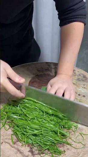 Amazing Garlic Leaves Cutting Tricks - Vegetables Cutting Activity