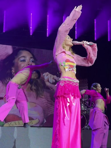 DALE MIENTEME ❤️‍🔥 #madisonaquaregarden #tinistoessel #tinitinitini #tinitour2023 #tinistas #nyc #mienteme